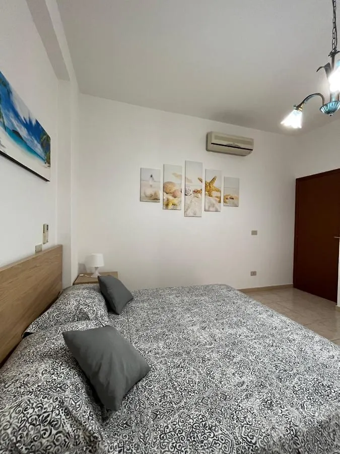 La Tartaruga Apartment Giardini Naxos 0*,